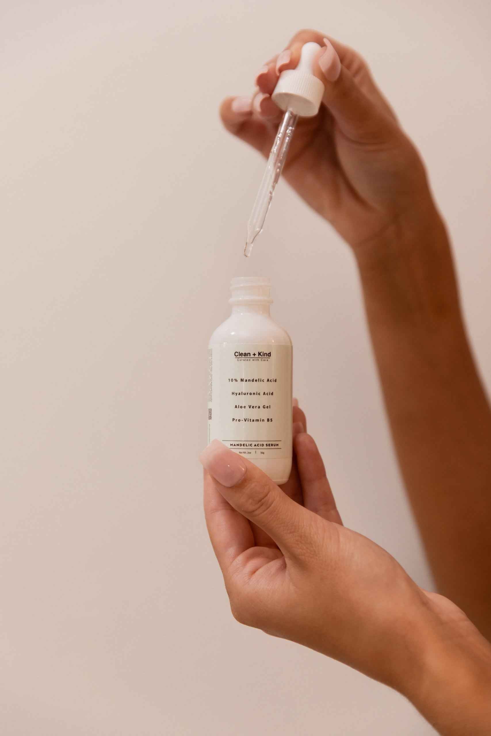 Mandelic Acid Serum – 10% AHA Exfoliating & Brightening Serum