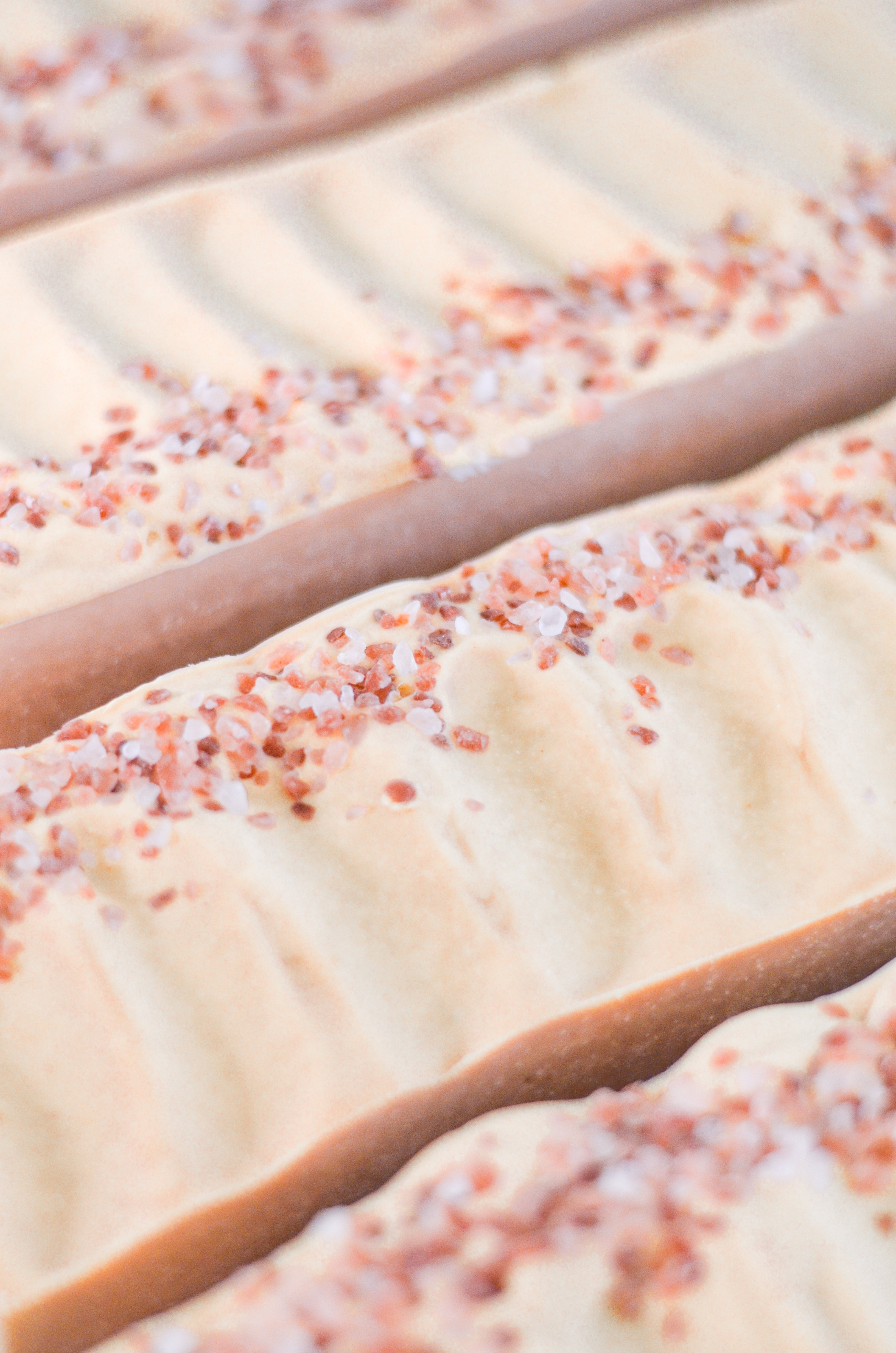 Pink Salt & Grapefruit Tallow & Goat Milk Soap Bar – Detoxifying Handmade Bar
